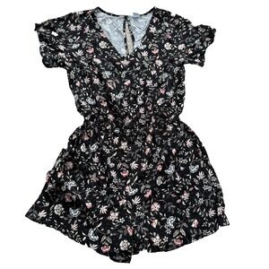 Old Navy‎ Womens Size Small Black Floral Short Sleeve V-Neck Romper w/ Pockets